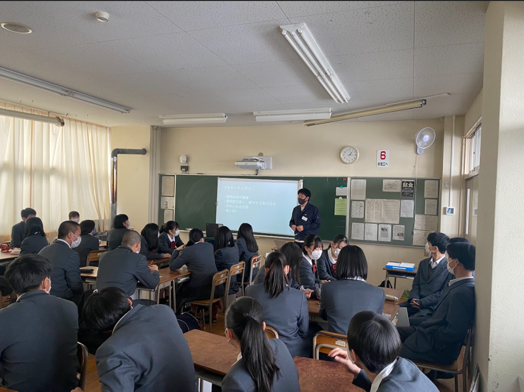 福井商業高校 第4回マーケティング講義｜最新情報｜眼鏡フレーム・サングラス・老眼鏡のことなら株式会社エニックス